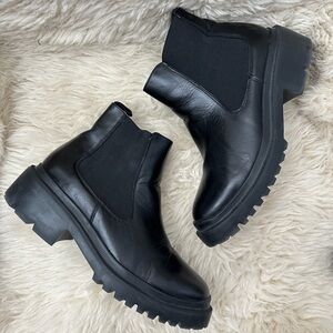 Blondo Cayla Waterproof Chelsea Boots